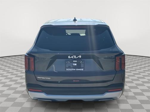 2026 Kia Sorento LX