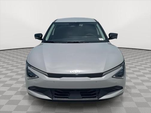 2025 Kia EV6 Light Long Range