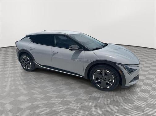2025 Kia EV6 Light Long Range