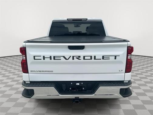 Summit White 2021 Chevrolet Silverado 1500 LT
