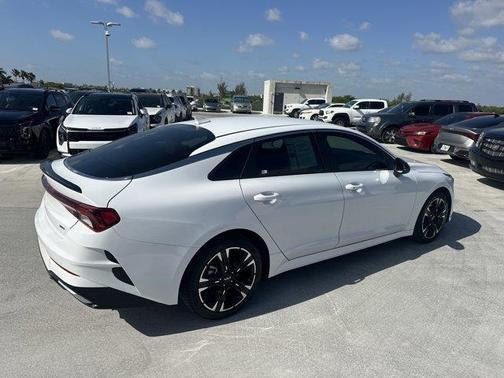 2023 Kia K5 GT-Line