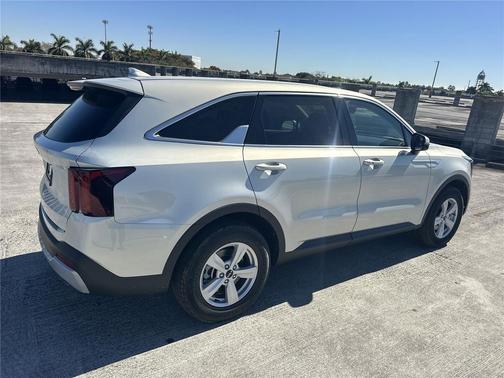 2026 Kia Sorento LX