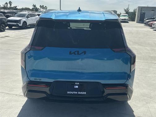 2026 Kia EV9 Land