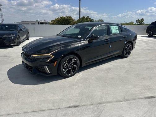 2025 Kia K5 GT-Line