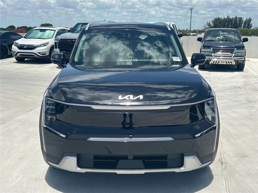 Ebony Black 2026 Kia EV9 Wind