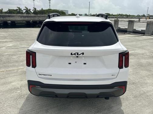 2025 Kia Sorento SX