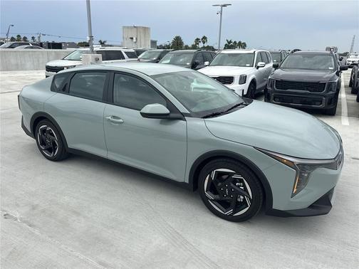 2025 Kia K4 EX