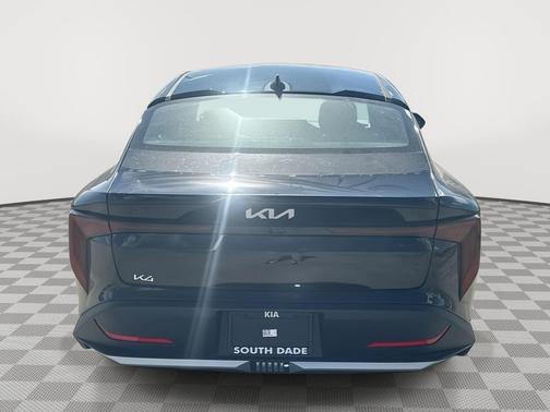 2025 Kia K4 LX