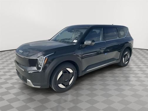 2026 Kia EV9 Light Short Range