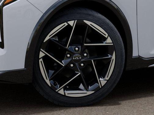 Snow White Pearl 2026 Kia K4 GT-Line