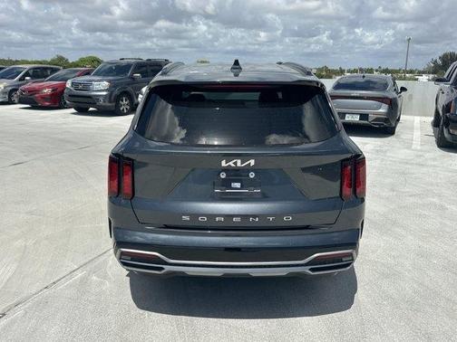 2022 Kia Sorento S