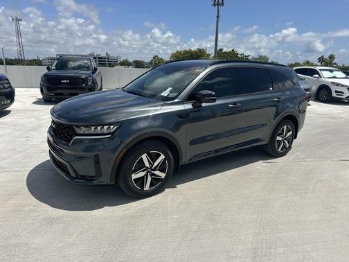 2022 Kia Sorento S