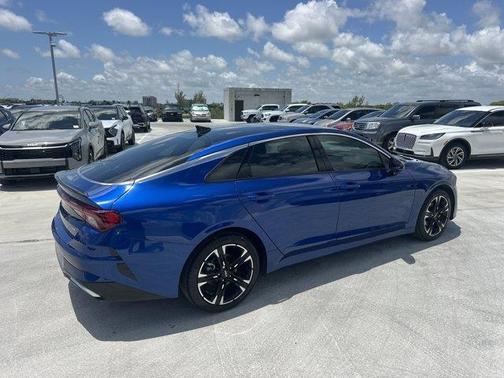2024 Kia K5 GT-Line