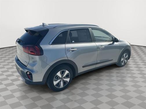 2022 Kia Niro LX