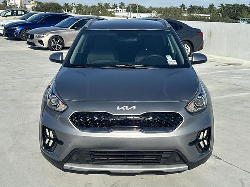2022 Kia Niro LX