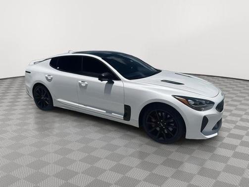 2022 Kia Stinger GT2