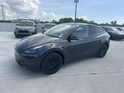 2024 Tesla Model Y Long Range Dual Motor All-Wheel Drive