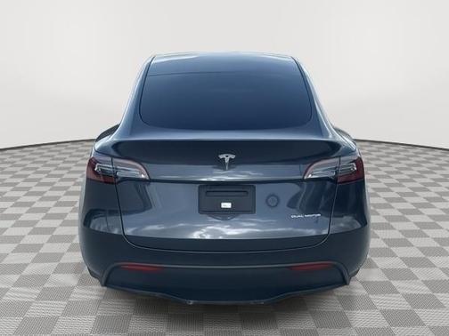 2024 Tesla Model Y Long Range Dual Motor All-Wheel Drive