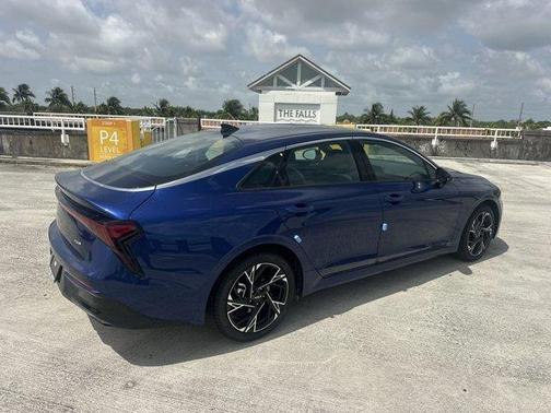 2025 Kia K5 GT-Line