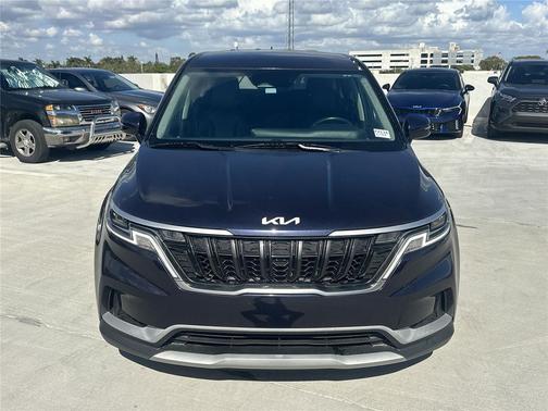 2024 Kia Carnival LX