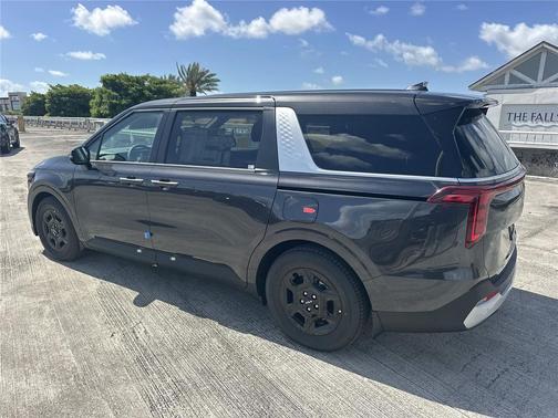 Panthera Metal 2026 Kia Carnival LXS
