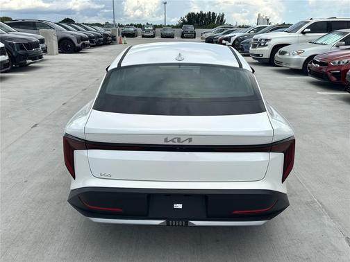 2025 Kia K4 EX