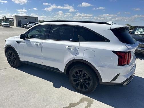 2023 Kia Sorento SX