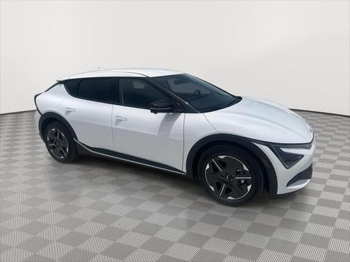 2025 Kia EV6 Light Long Range