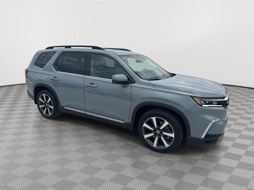 Sonic Gray Pearl 2025 Honda Pilot Touring 8-Passenger