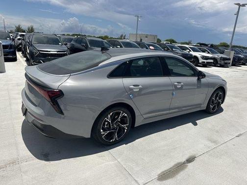2025 Kia K5 GT-Line