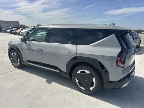 2026 Kia EV9 Land