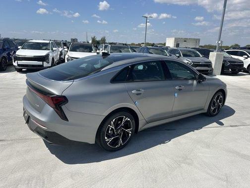 2025 Kia K5 GT-Line