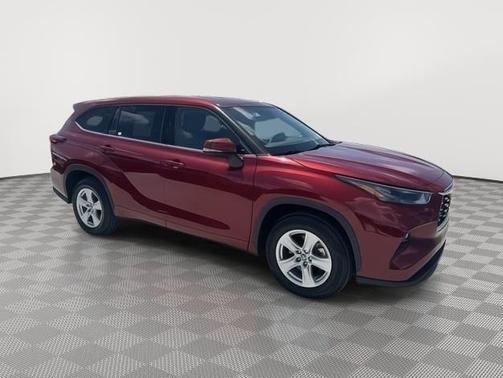 2022 Toyota Highlander LE