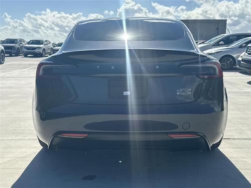 2024 Tesla Model 3 Performance