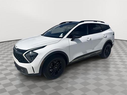 Glacial White Pearl 2024 Kia Sportage S