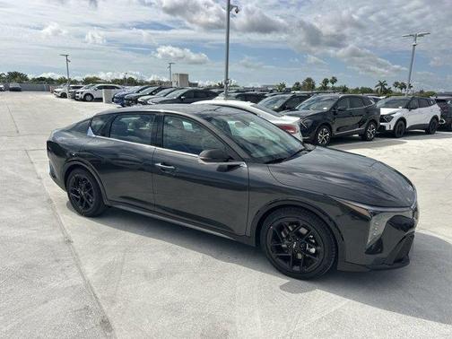 2025 Kia K4 GT-Line Turbo