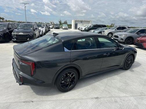 2025 Kia K4 GT-Line Turbo