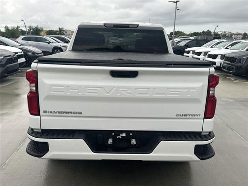 2020 Chevrolet Silverado 1500 Custom
