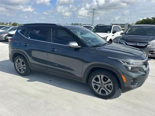 2023 Kia Seltos S