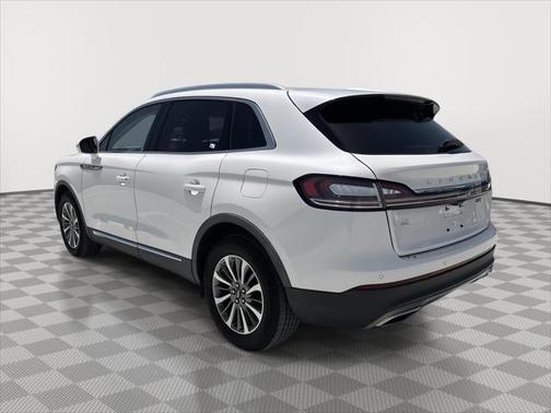 2019 Lincoln Nautilus Select