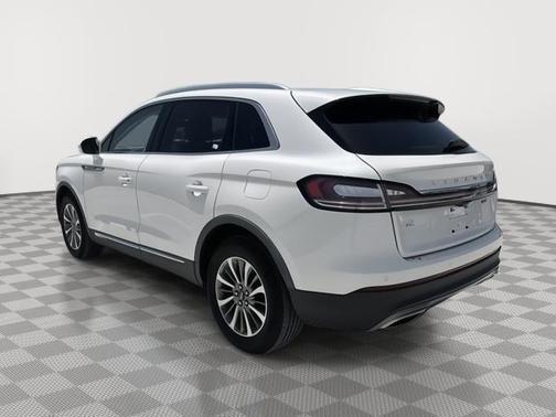2019 Lincoln Nautilus Select