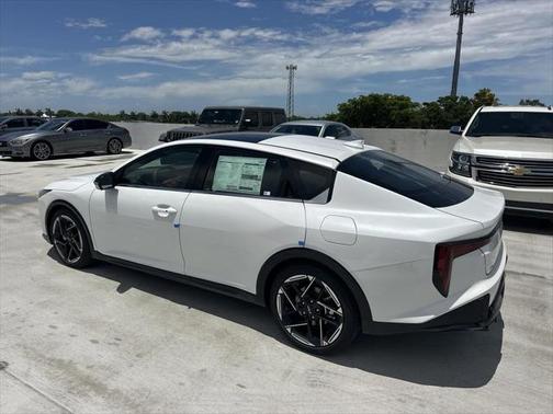 2025 Kia K4 GT-Line