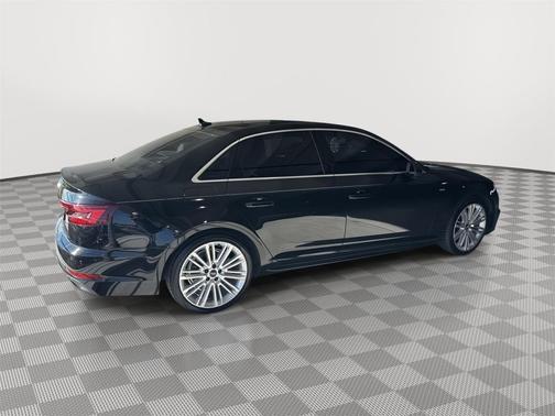 2018 Audi A4 2.0T ultra Premium Plus