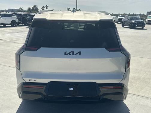 2026 Kia EV9 Land
