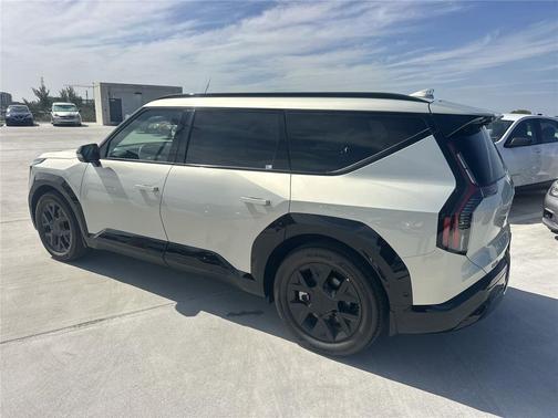 2026 Kia EV9 Land