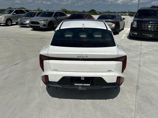 2025 Kia K4 GT-Line Turbo