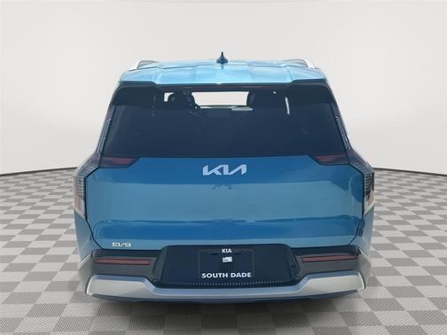 2026 Kia EV9 Land