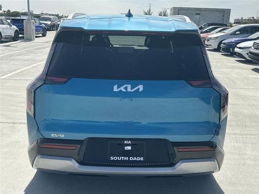 2026 Kia EV9 Land