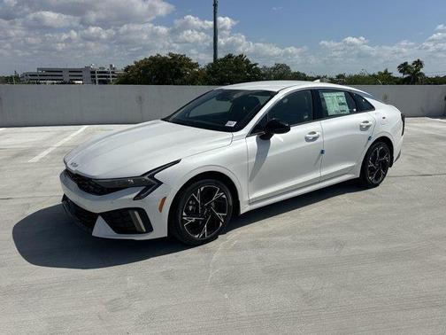 2025 Kia K5 GT-Line