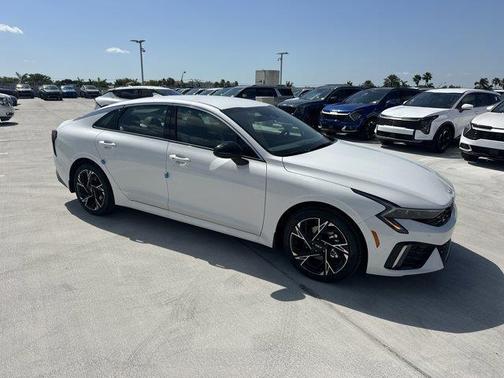 2025 Kia K5 GT-Line